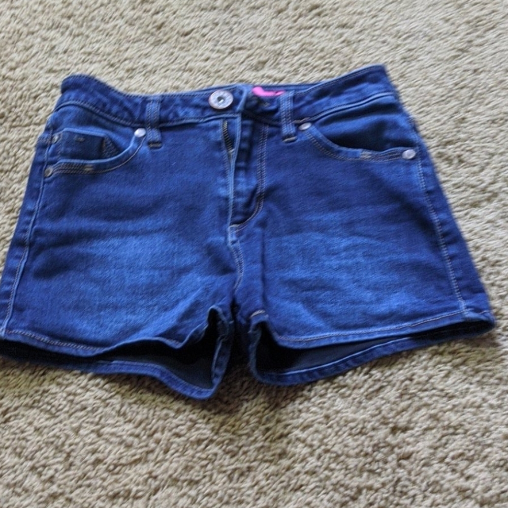 Bootie Rocking Everywhere - Picture 5 of 5